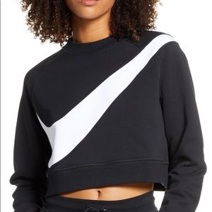 Nike Cropped crew neck sweater